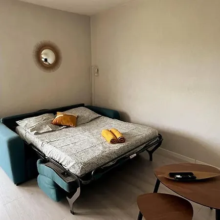 Studio + Parking Proche Du Centre Nîmes