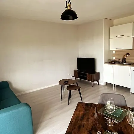 Appartement Studio + Parking Proche Du Centre Nîmes